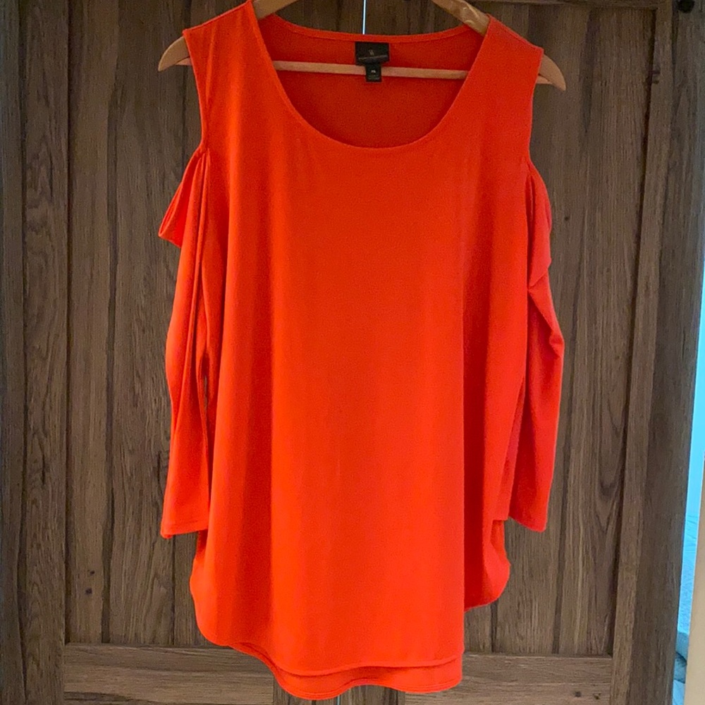 Coral Cold Shoulder 3/4 Sleeve Top